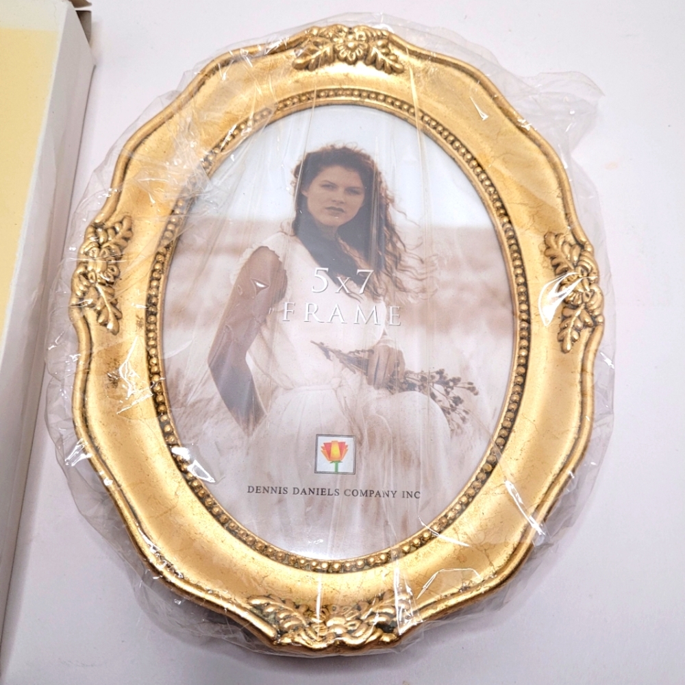 Embellished Vintage Fancy Gold Oval Photo Frame NEW NIB NOS